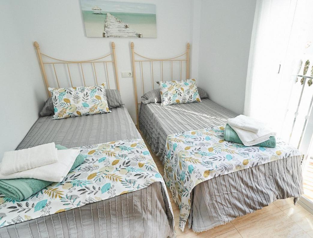 Villa Pura - Private Jacuzzi & Heated Pool Nerja Esterno foto