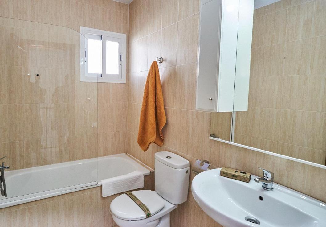 Villa Pura - Private Jacuzzi & Heated Pool Nerja Esterno foto