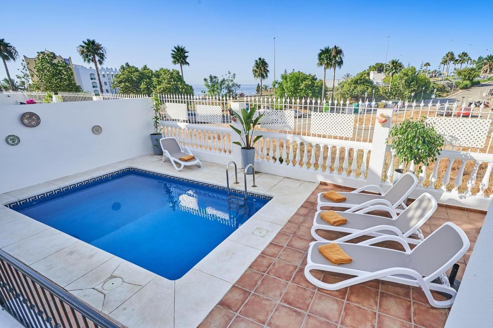 Villa Pura - Private Jacuzzi & Heated Pool Nerja Esterno foto