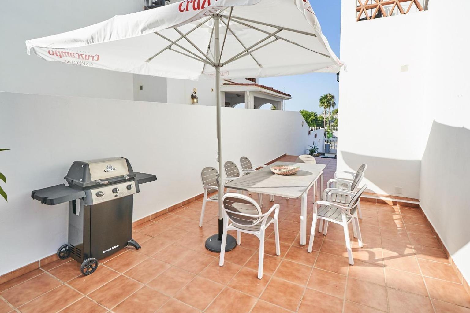 Villa Pura - Private Jacuzzi & Heated Pool Nerja Esterno foto