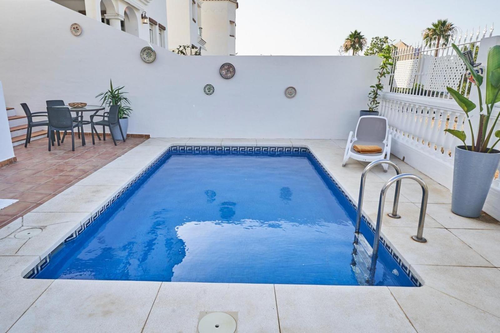 Villa Pura - Private Jacuzzi & Heated Pool Nerja Esterno foto